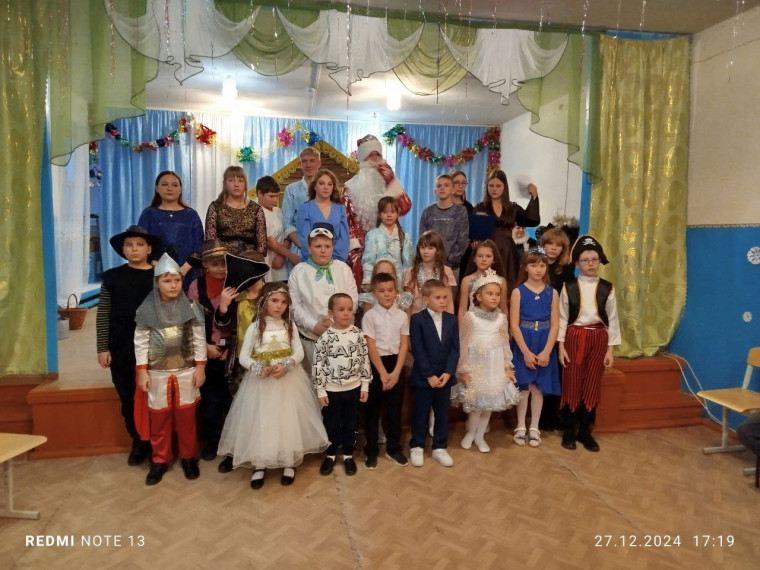 Новогодний теремок.